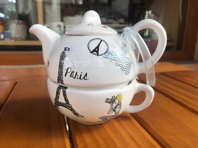 Tea for one Paris